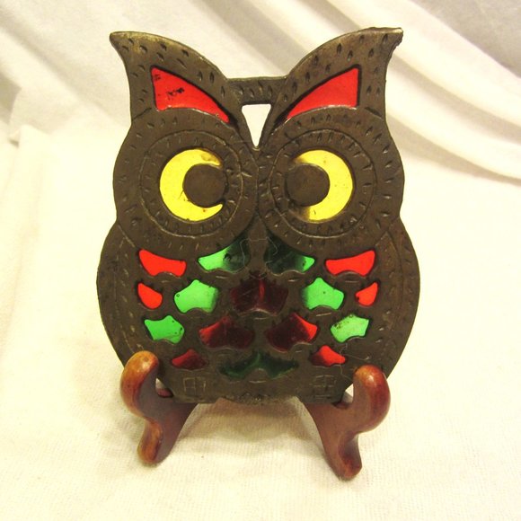 VTG OWL TRIVET, CAST IRON W/STAINED GLASS LOOK, KITSCH POT REST - Picture 1 of 6